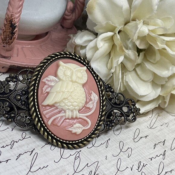 Peach FESTIVAL Owl Barn Tree Gothic Green Wh Cameo Wedding Prom Pin Hair Clip - Picture 3 of 10